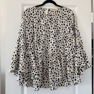 Listicle Black and White Spotted Flare Sleeve Blouse